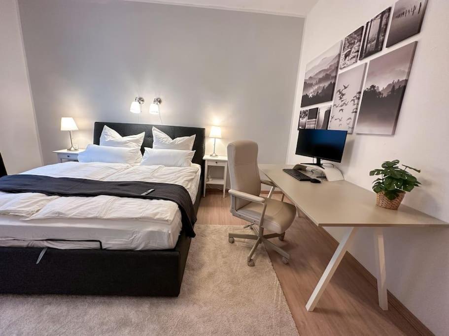 Modern City Apt. -With 2 Tv, Netflix And Work Desk Essen Buitenkant foto